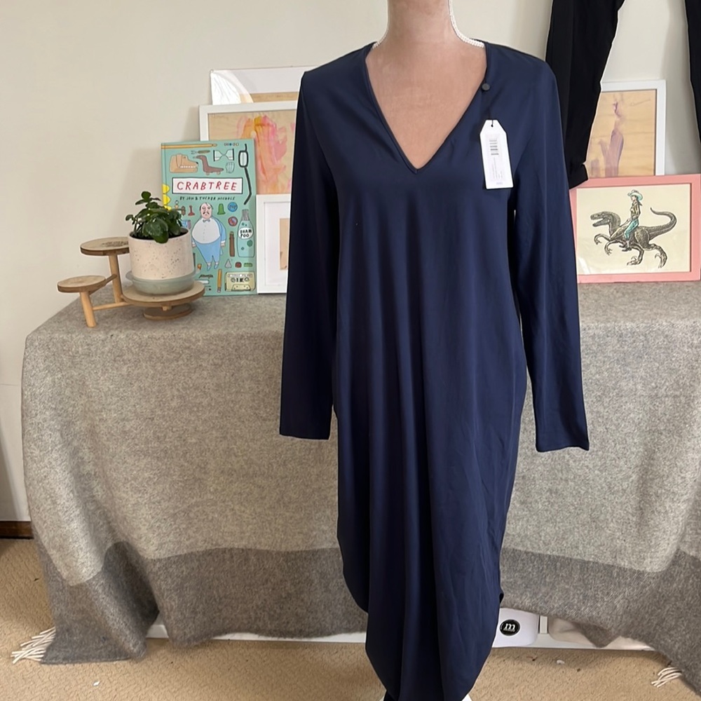 NWT Universal Standard Iconic Long Sleeve V-Neck Geneva Dress, 2XS (Wms 6/8)